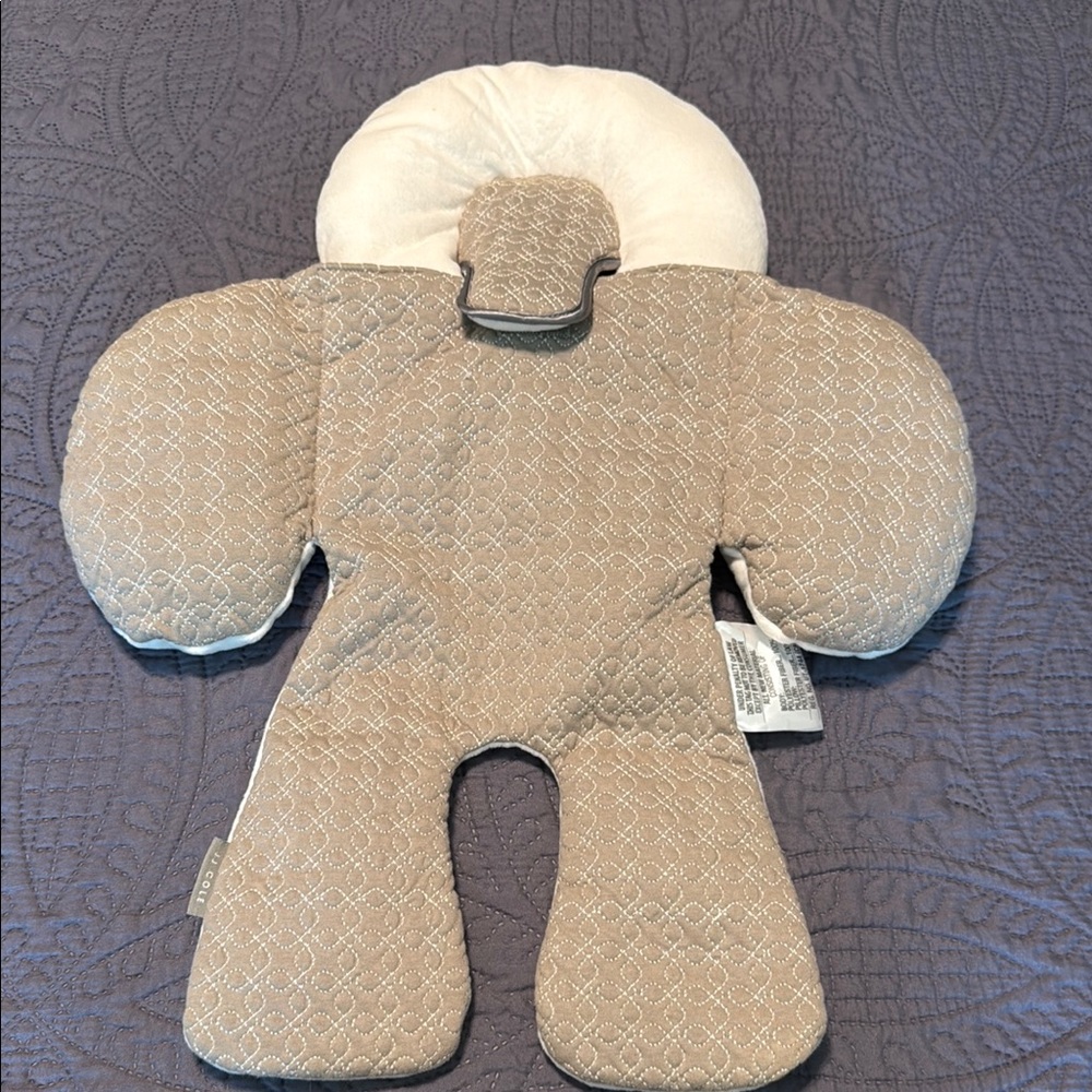 NWOT JJ Cole Infant Head and Body Support in Tan and Cream
